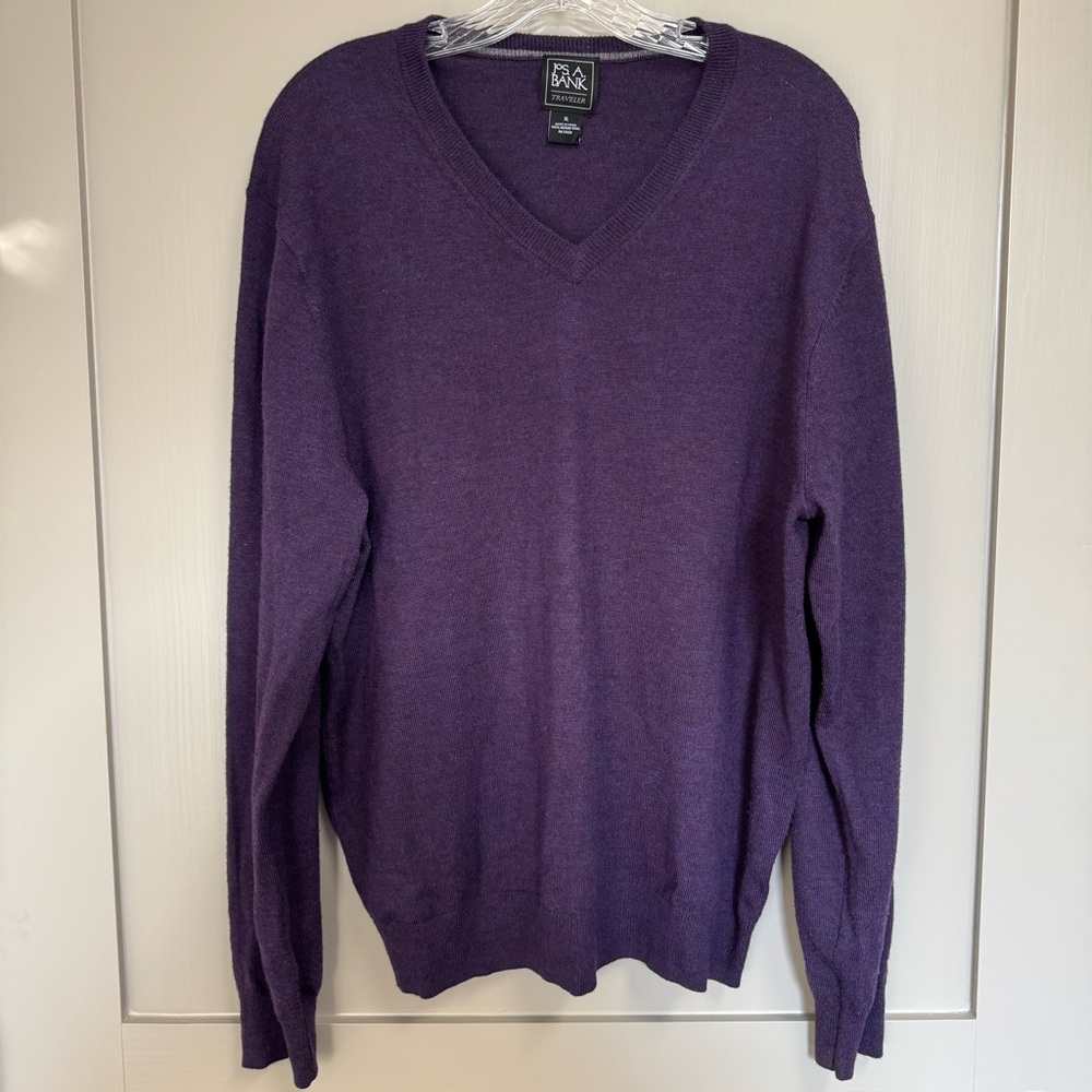 Jos‎ A Bank V-neck 100% Merino Wool B-Neck Sweater XL Purple